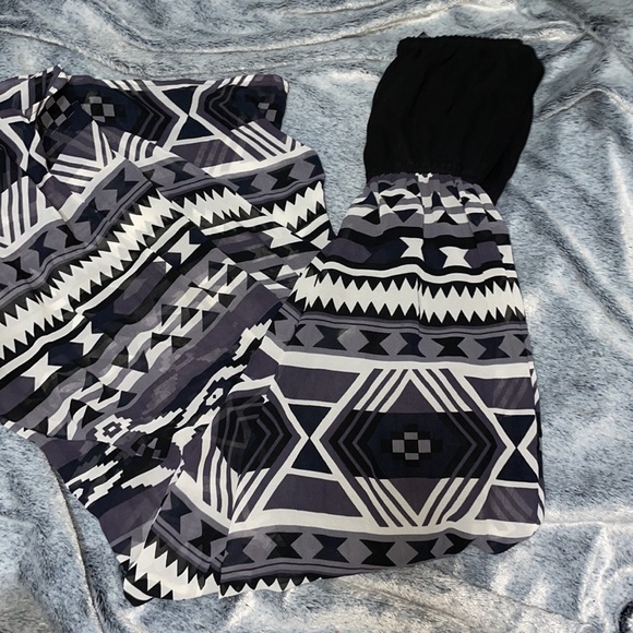 Flared pant jumpsuit - Picture 2 of 2